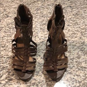 make me an offer! STEVE MADDEN SANDALS SIZE 6.5